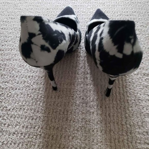 NEW in Box  Elyse Walker Suede Tie Dye Pump Heels Women 7.5 (37.5 EU) - Picture 3 of 7